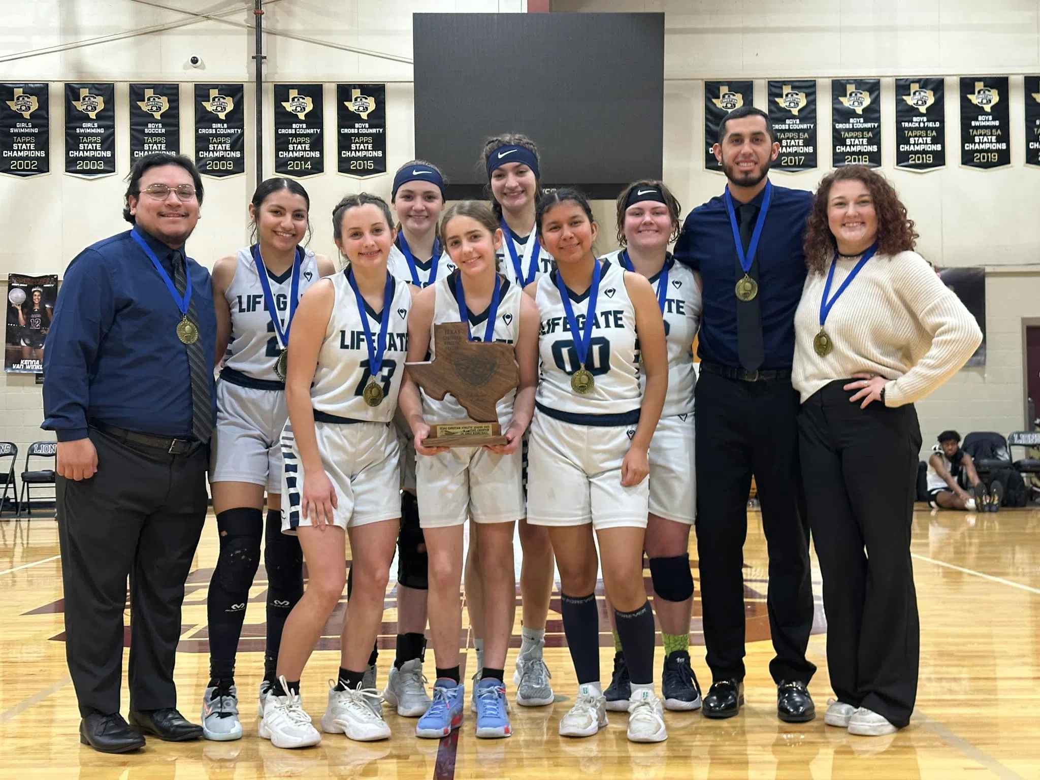 Navarro girls fall in Coach Harborth's final game while Lifegate girls take 4th straight title