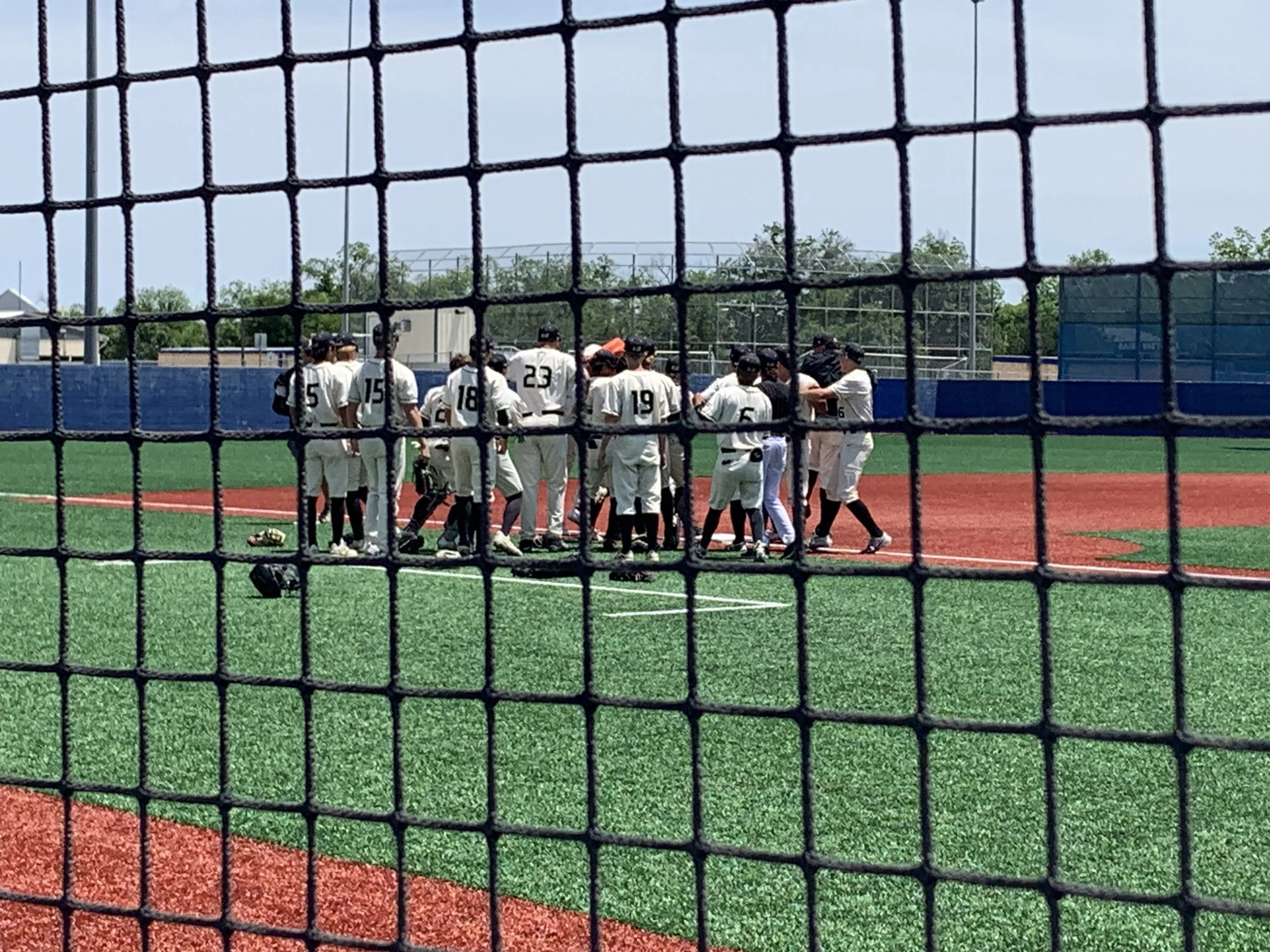 Big 2nd inning and stellar pitching lead Seguin Matadors to 2nd round of playoffs for first time since 2014