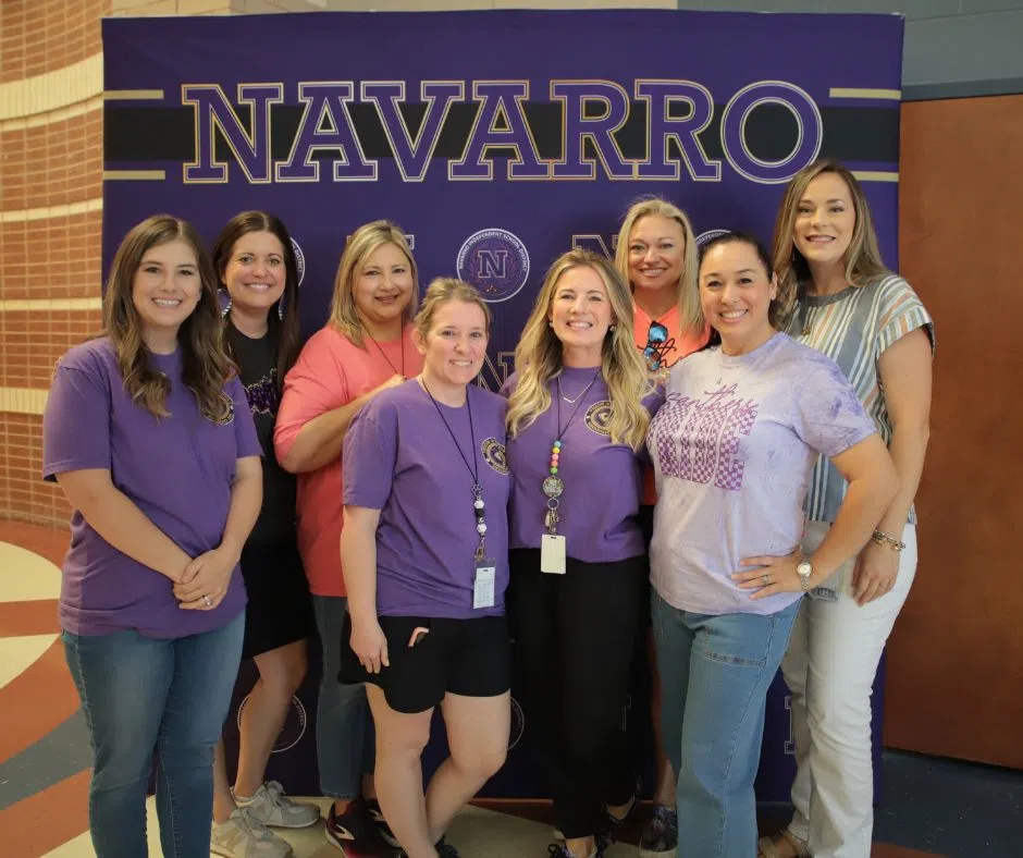 Navarro ISD celebrates dedicated staff