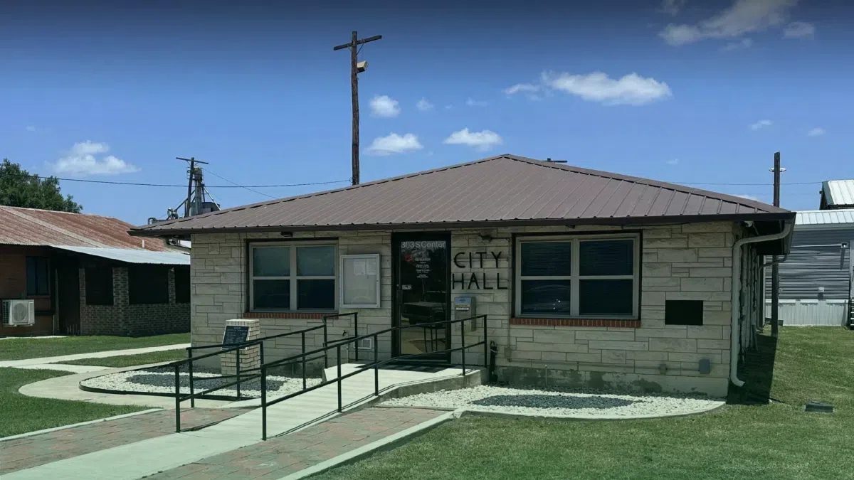 Former city mayor cleared of any wrongdoing