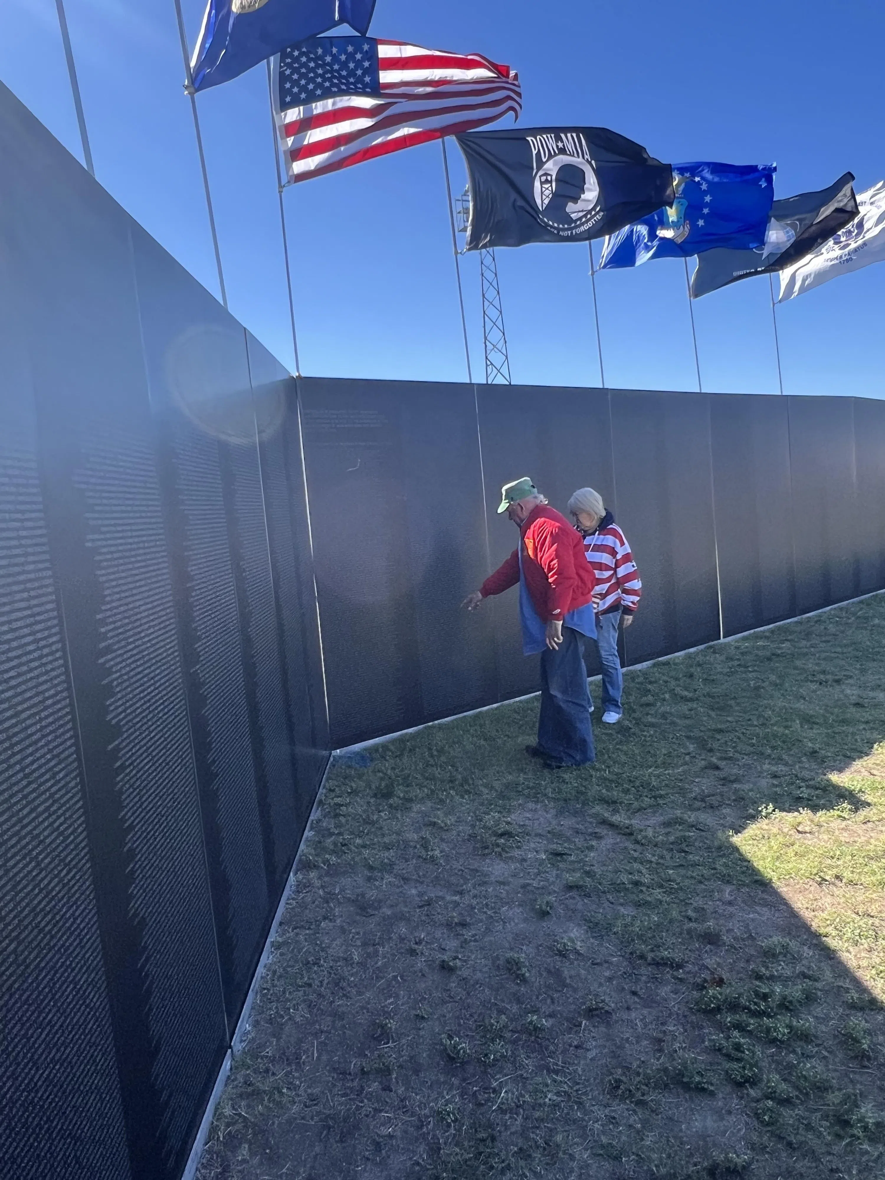 A Wall of Memories: Seguin unites to honor veterans with Traveling Vietnam Wall Tribute