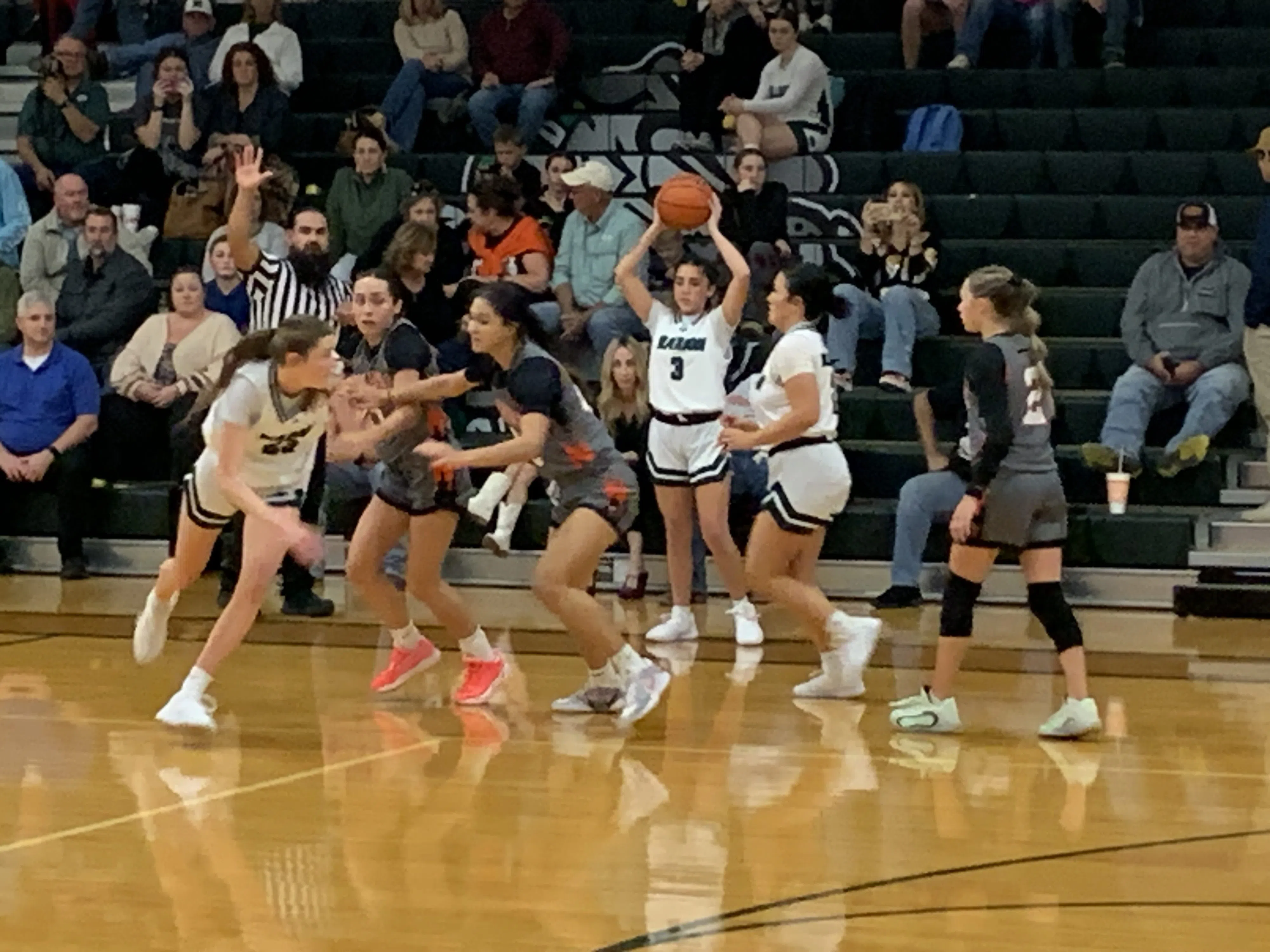 Marion girls, Seguin girls and boys fall on the high school hardwood on Tuesday