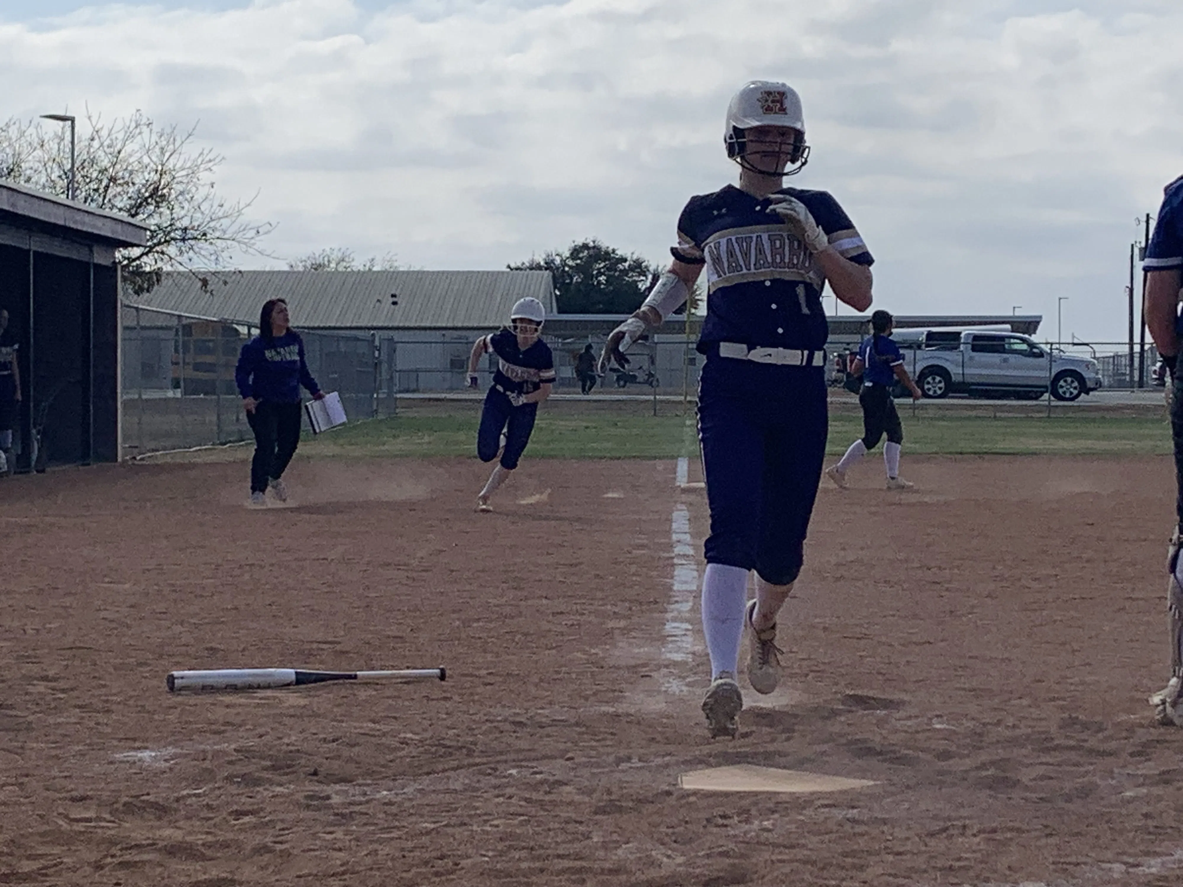High school baseball and softball: Navarro and Seguin host softball tournaments