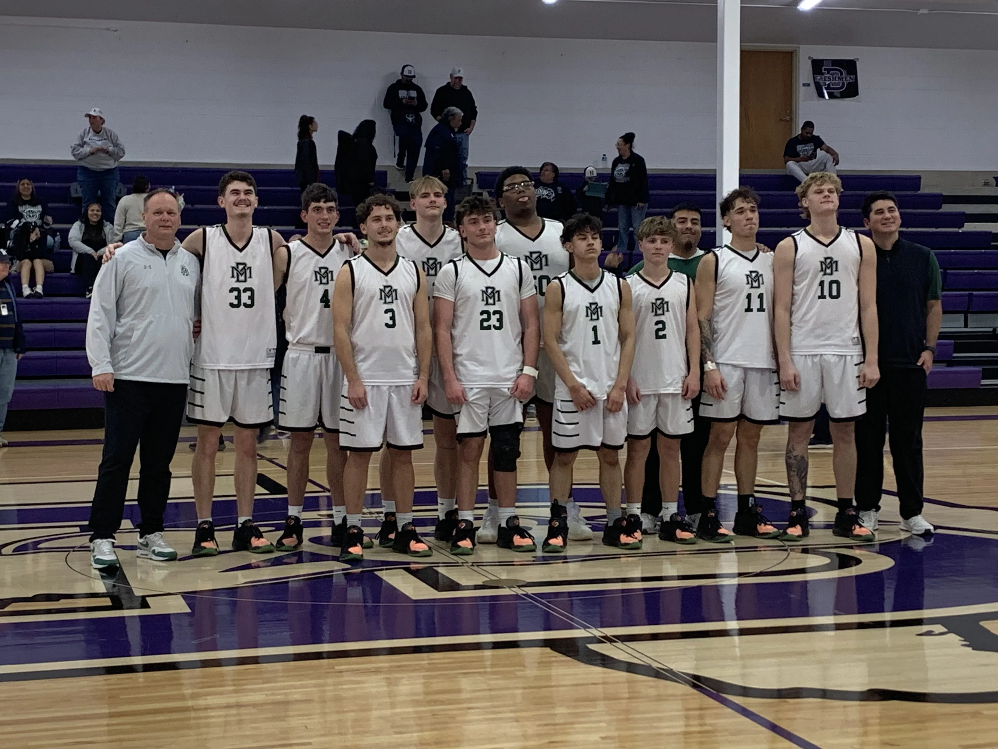 Marion cruises to area round while Navarro falls in bi-district