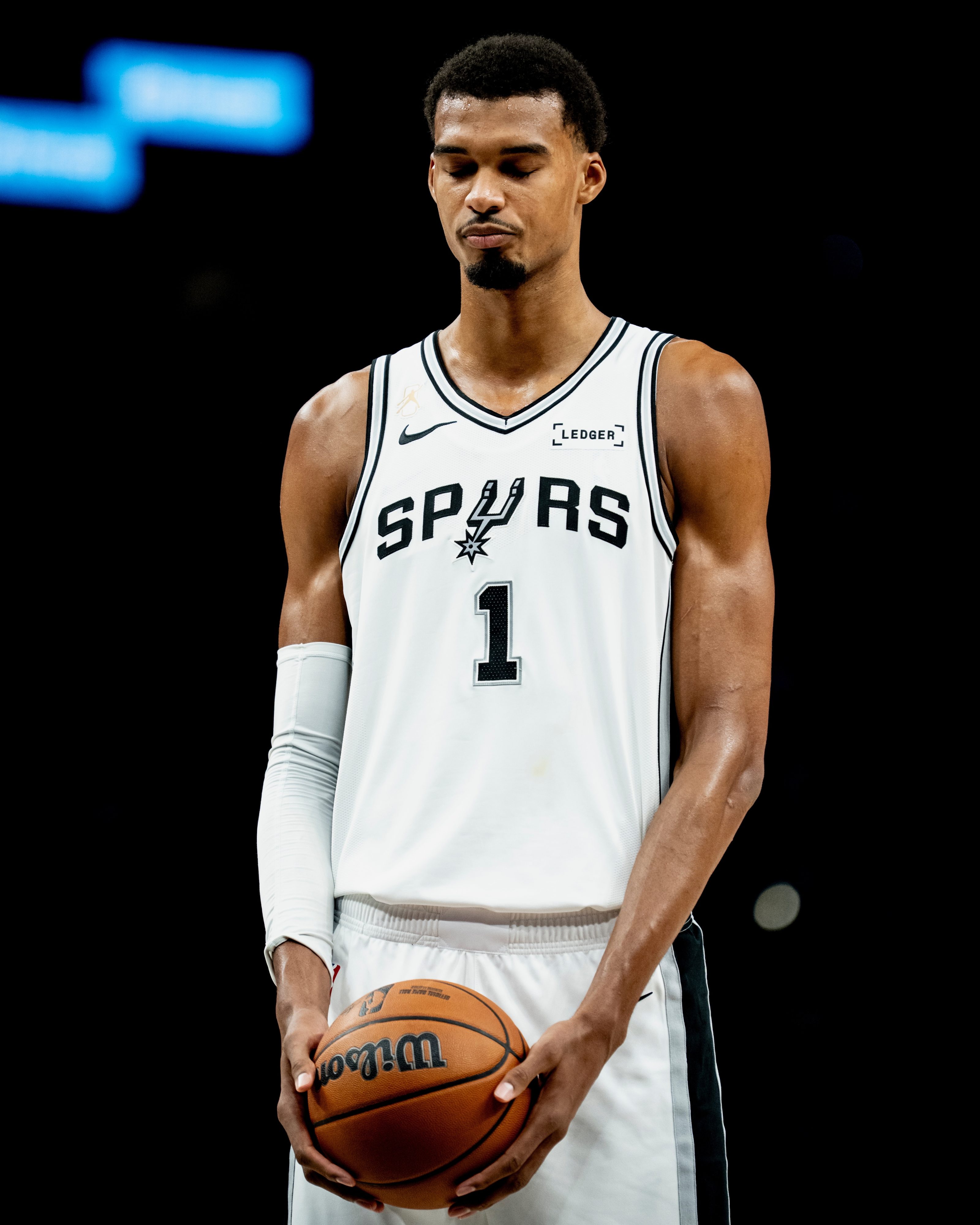 Spurs Stall Offensively, Lose to Thunder 116-104