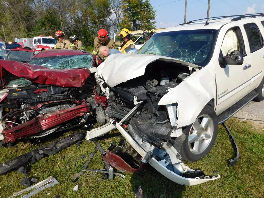 Three-vehicle crash on S.R. 11 injures men from Seymour, Bedford
