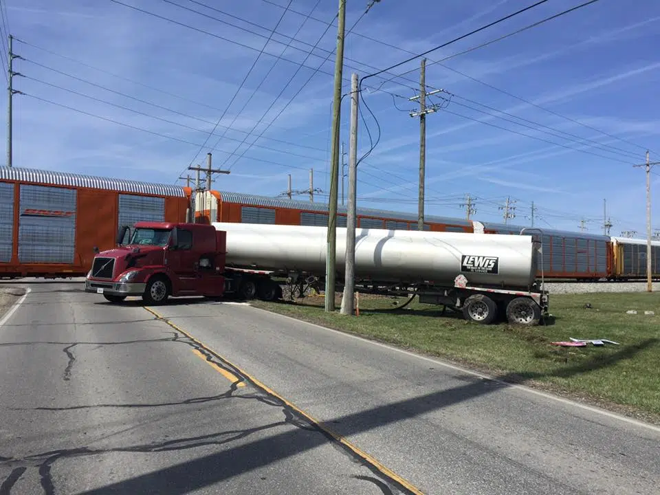 Semi jack-knifed after Franklin rail accident