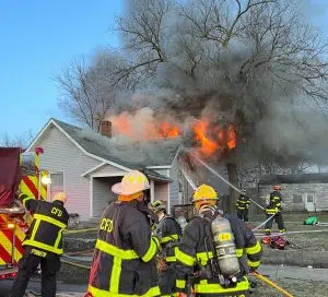 Fire destroys Columbus house