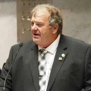 Dog breeders, pet stores bill clears Indiana Senate