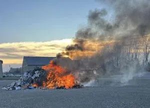 Trash fire extinguished by Seymour Fire Department