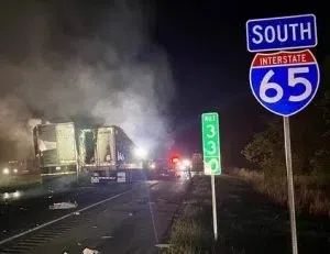 2 truck drivers killed in fiery I-65 crash