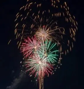 Area holiday fireworks shows are plentiful