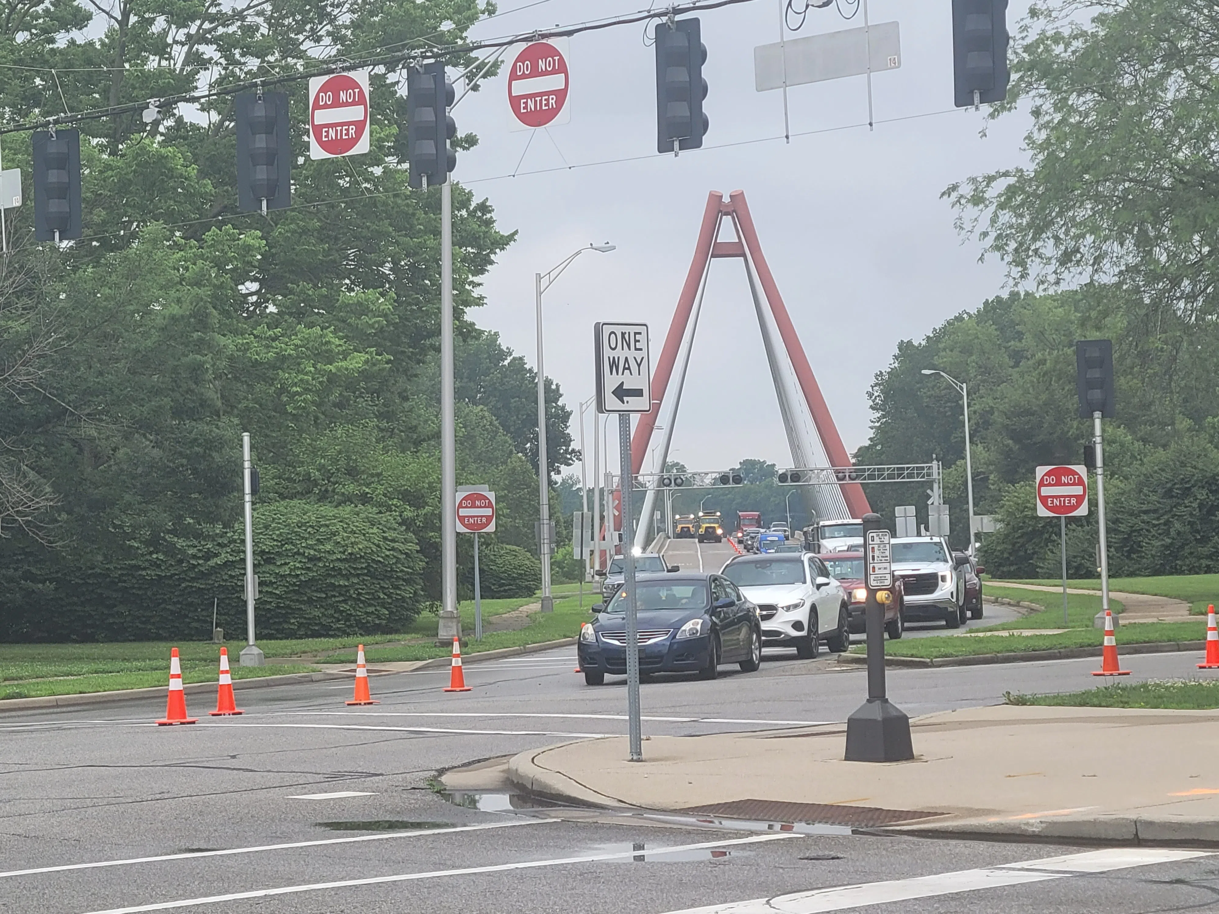 SR46 closed from Robert M Stewart Bridge to Washington st