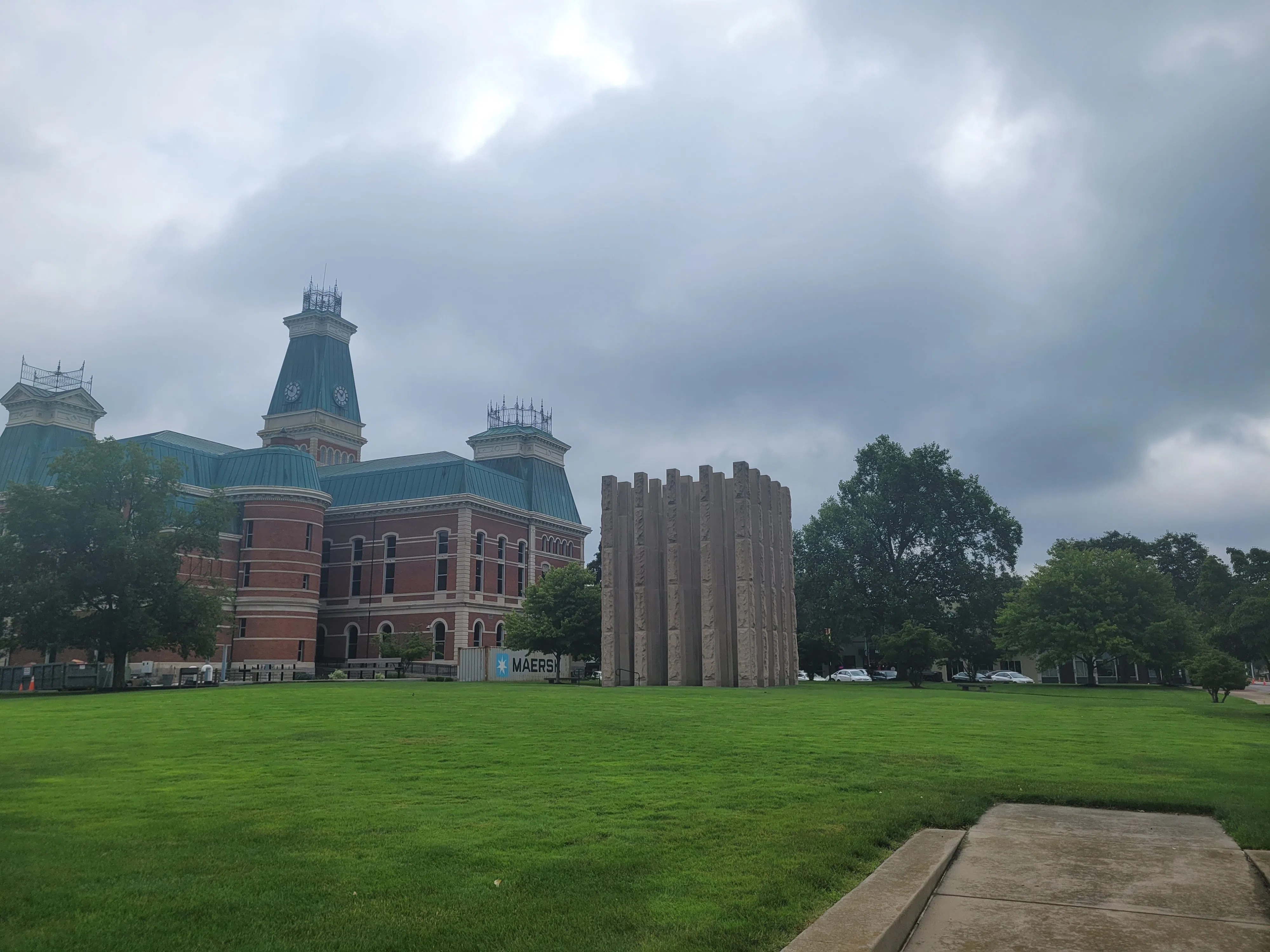 High winds, hail, flooding, tornados possible for Bartholomew County