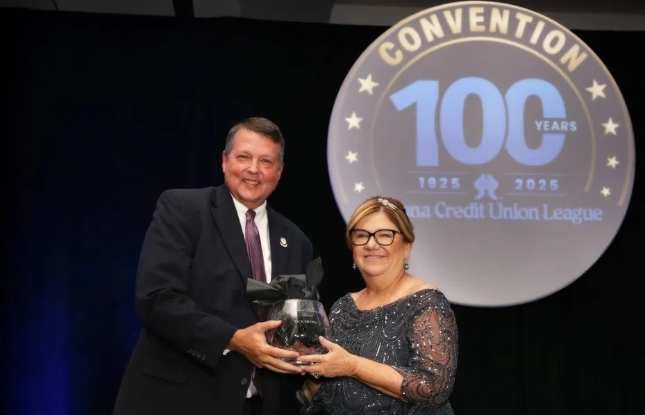 Centra President/CEO receives Indiana Credit Union League award