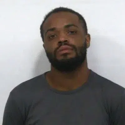 Indy man arrested after holding woman at gunpoint in North Vernon standoff