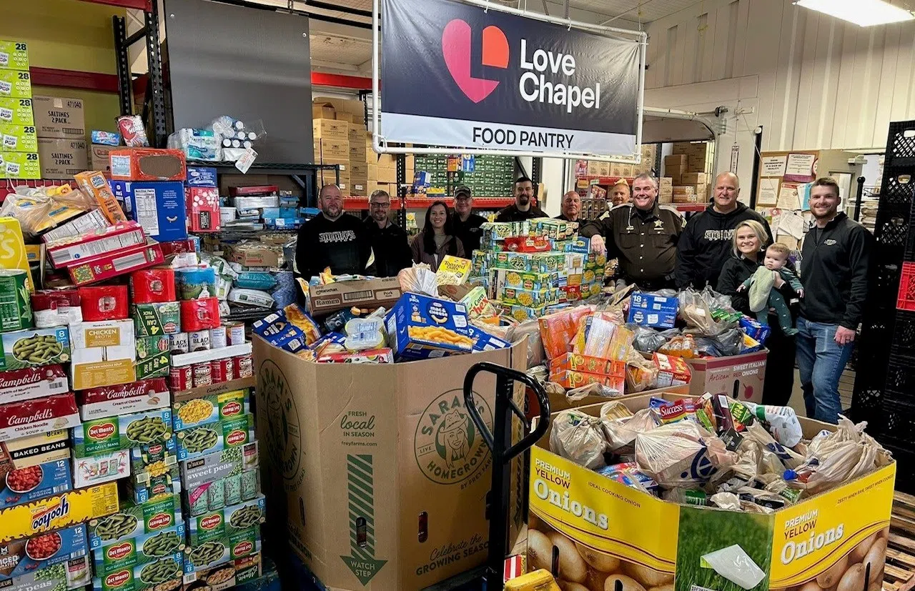 BCSO's Pack-a-Patrol Car has record year, delivers 7200 pounds of food to local pantries