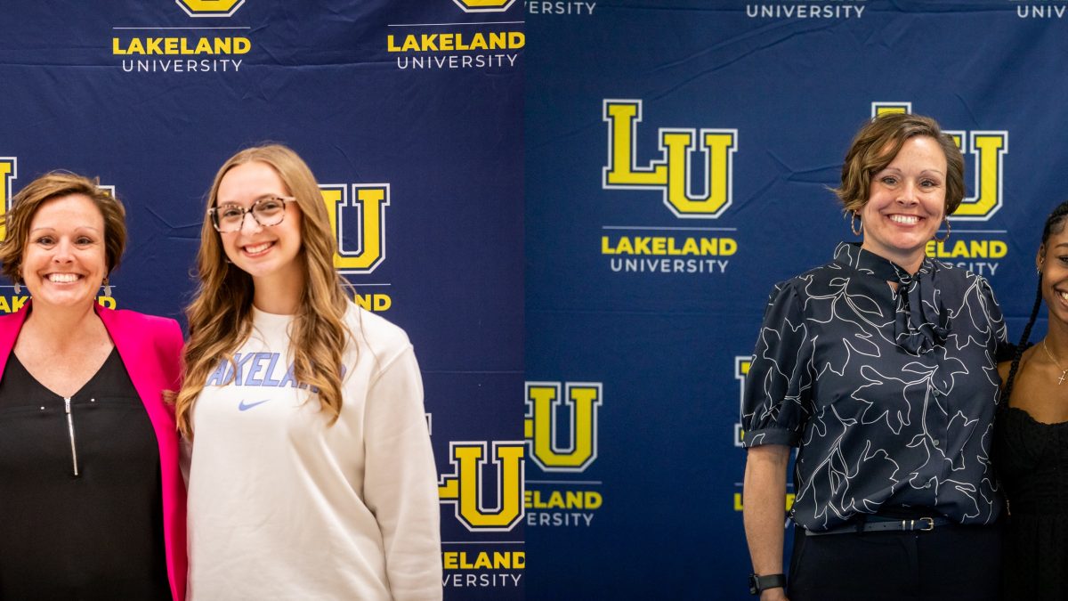 Lakeland U Announces 10th Class of Sheboygan County Scholars - Vimarsana News