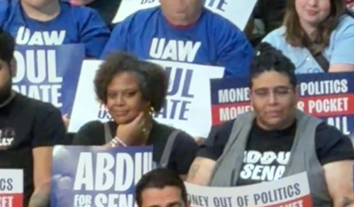 Obama Rallies With Michigan Democrats In Detroit