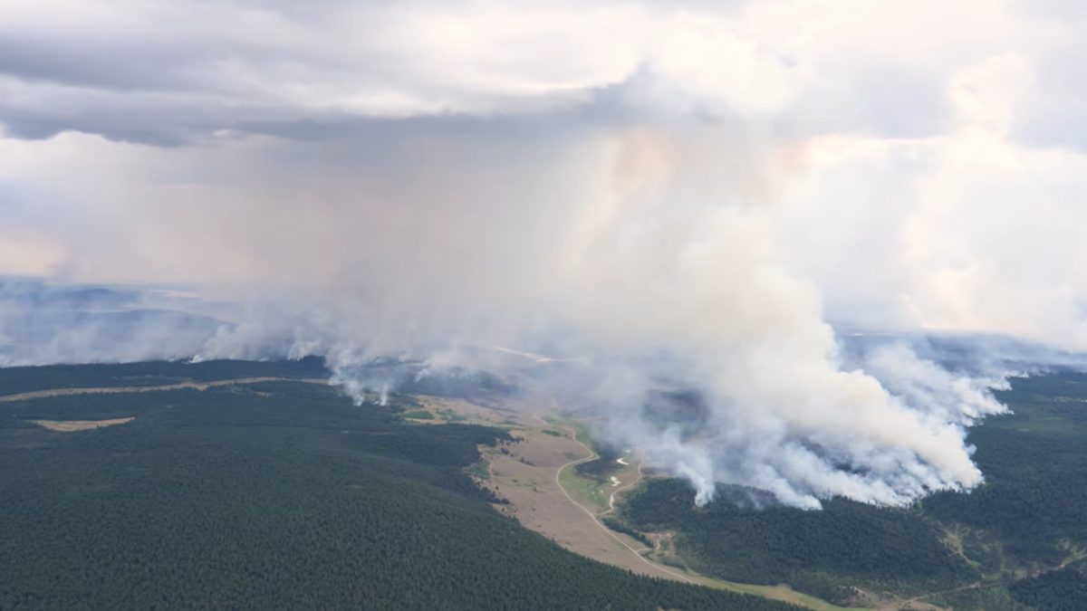Evacuation alerts expand for Clinton-area wildfires