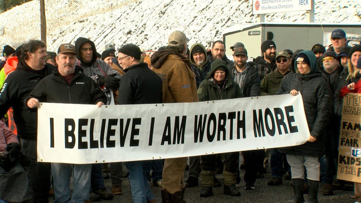 Unionized Highland Valley Copper workers prepare for potentially lengthy strike