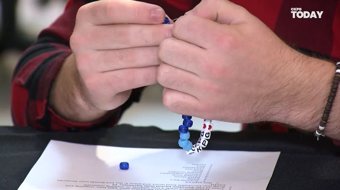 beaded friendship bracelets DIY - see kate sew