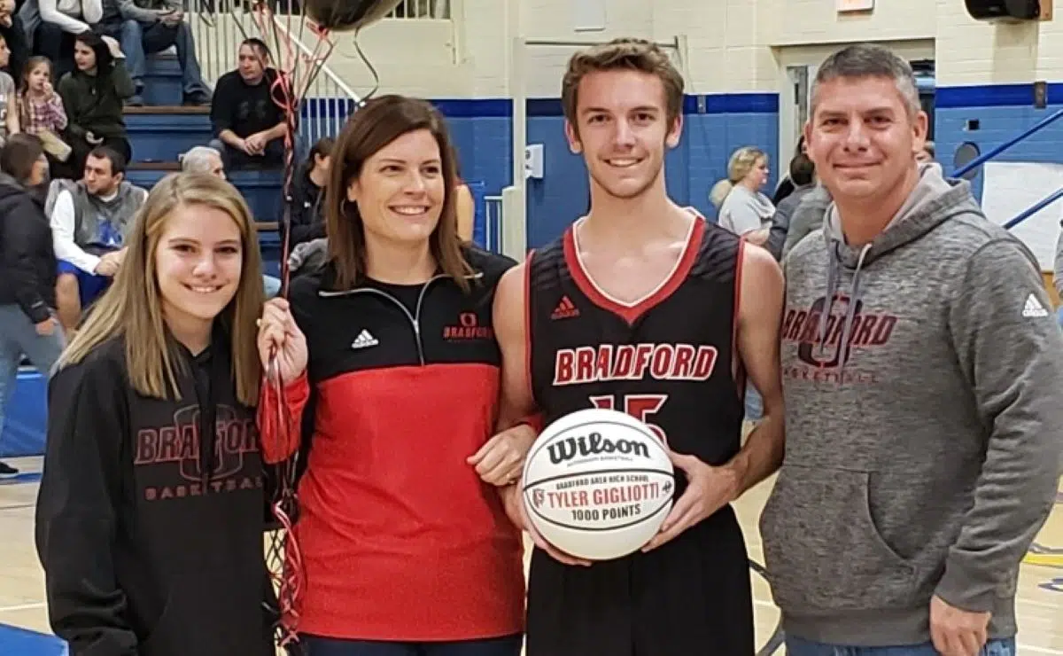 Tyler Gigliotti Scores 1,000th Career Point