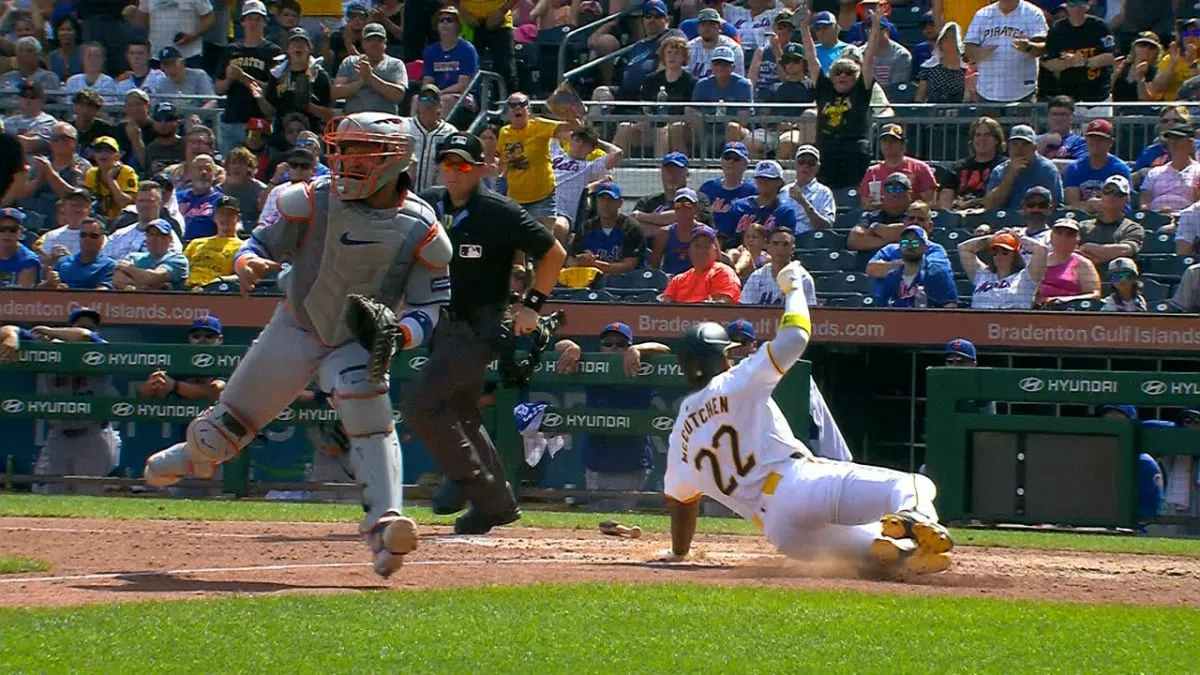 Bucs Shut Out NL West Leading Dodgers, 3-0