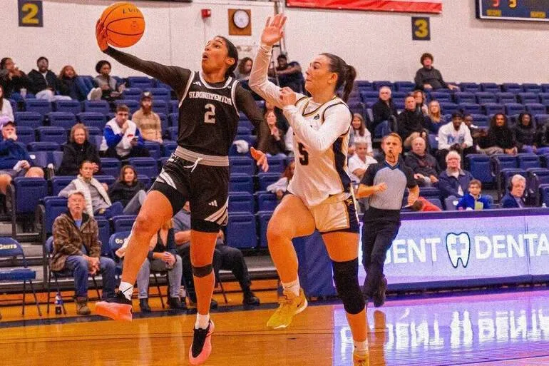 Bonnie Women Back on the Floor in  Pre-Thanksgiving Tilt