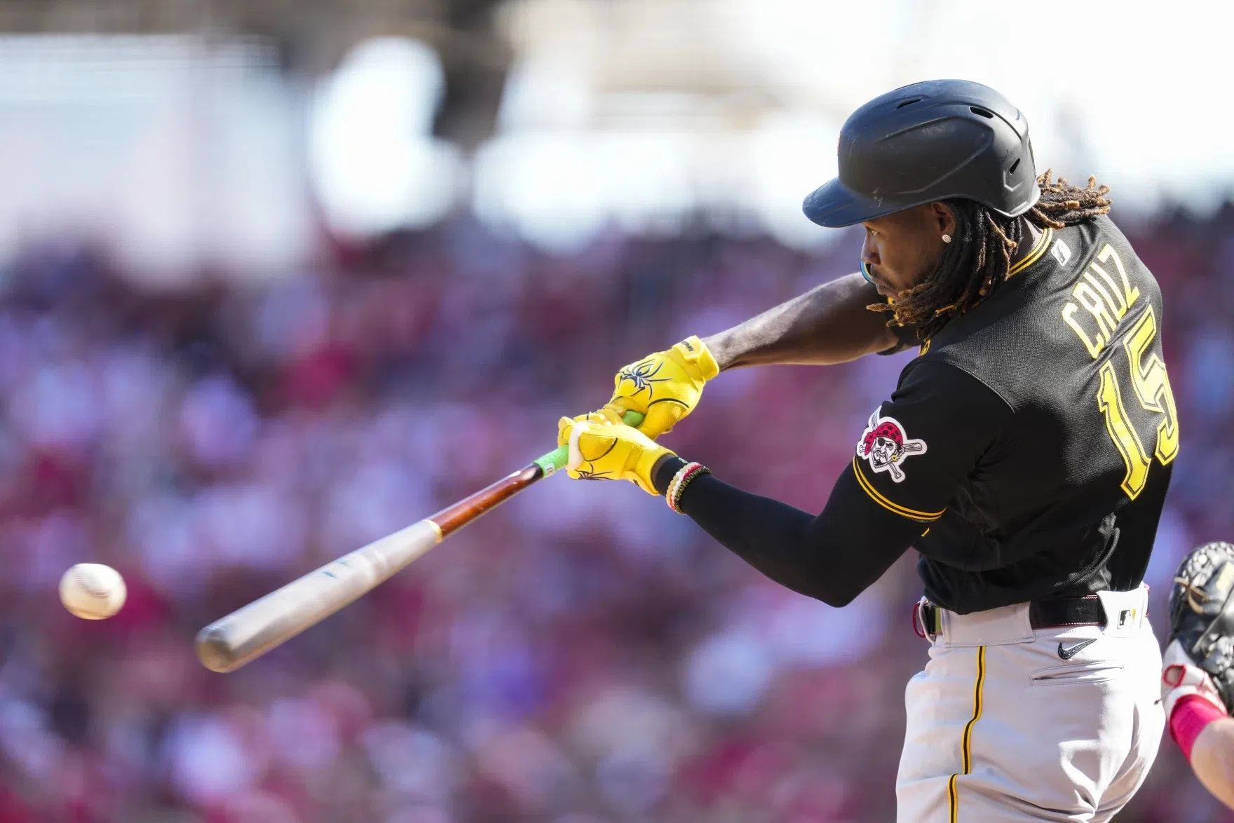 Another "Cruz Missile" Leads the Bucs to Victory Over Nats