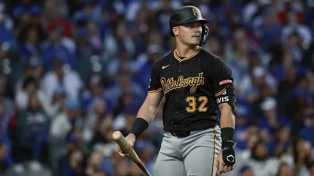 Pirates Cut Giants Down to Size with 5th Straight Win