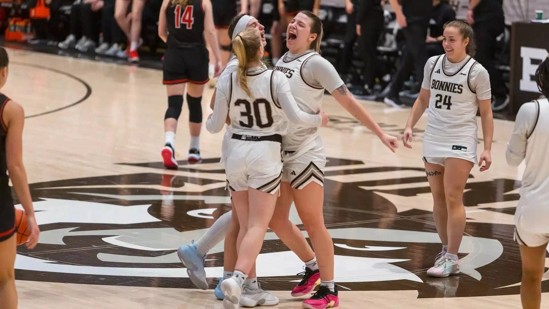 St. Bonaventure Women Snap Losing Streak, Outduel Davidson, 59-50