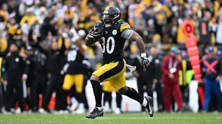 Jaylen Warren Leads Steelers to Victory