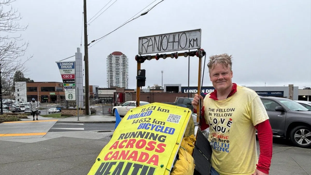 Health advocate on Canada-wide run stop in Nanaimo  
