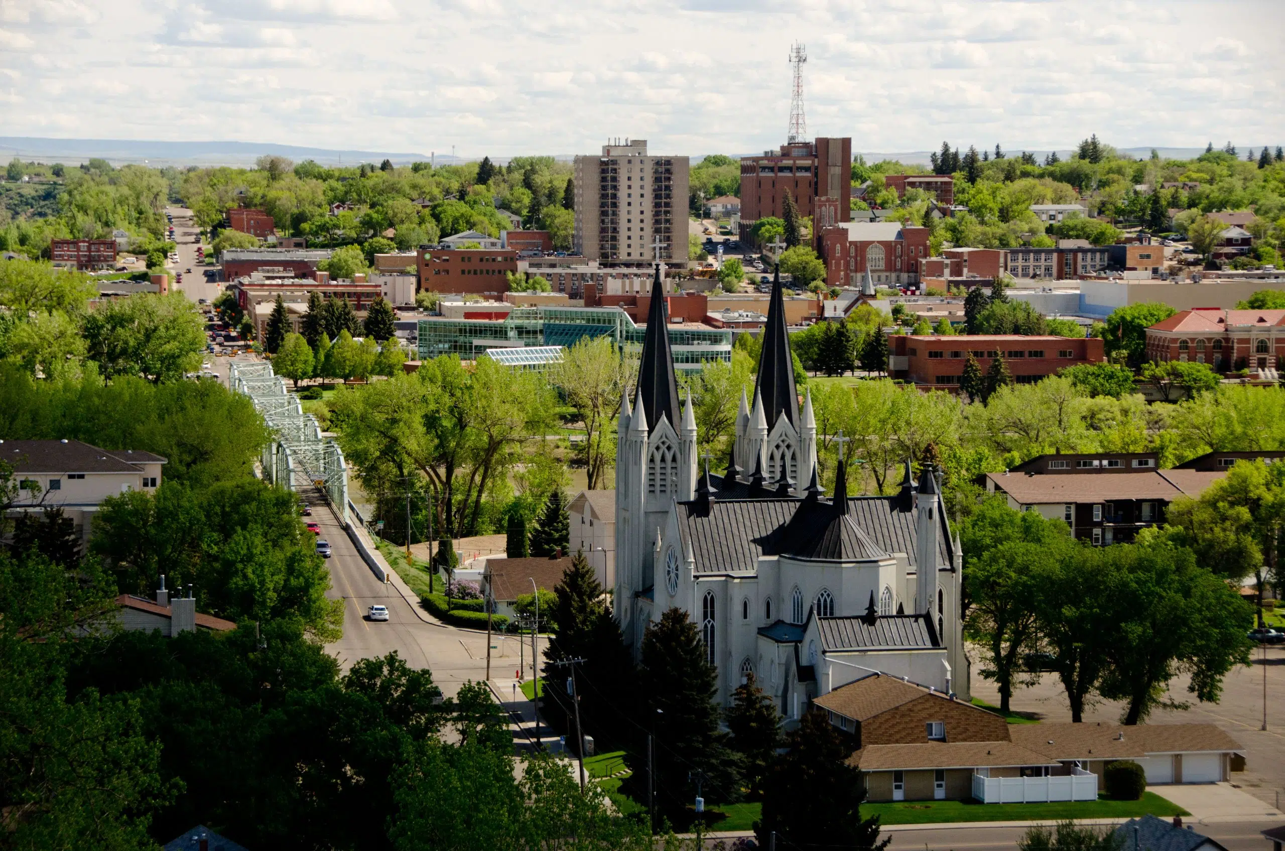 Census finds majority of Medicine Hat households married with children