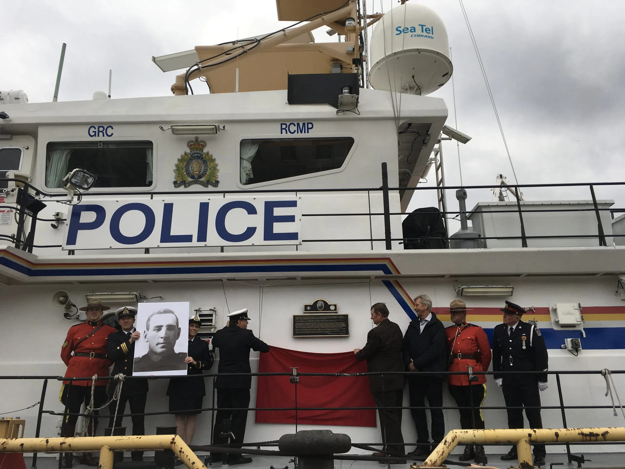 Plaque unveiled on ship named after Medicine Hat war hero | CHAT News Today