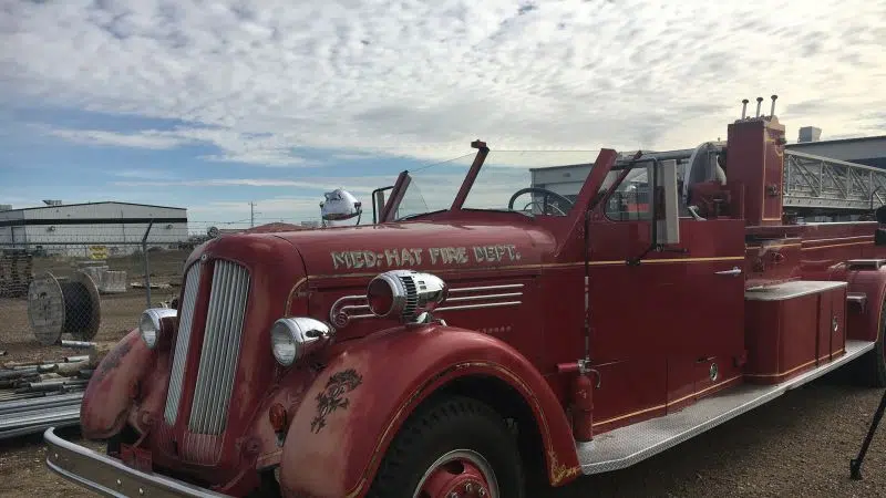 Two vintage fire trucks to be auctioned off Saturday