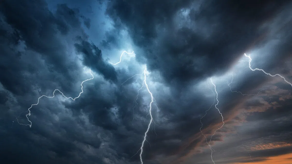 Severe thunderstorm watch issued for Medicine Hat, Brooks and southern