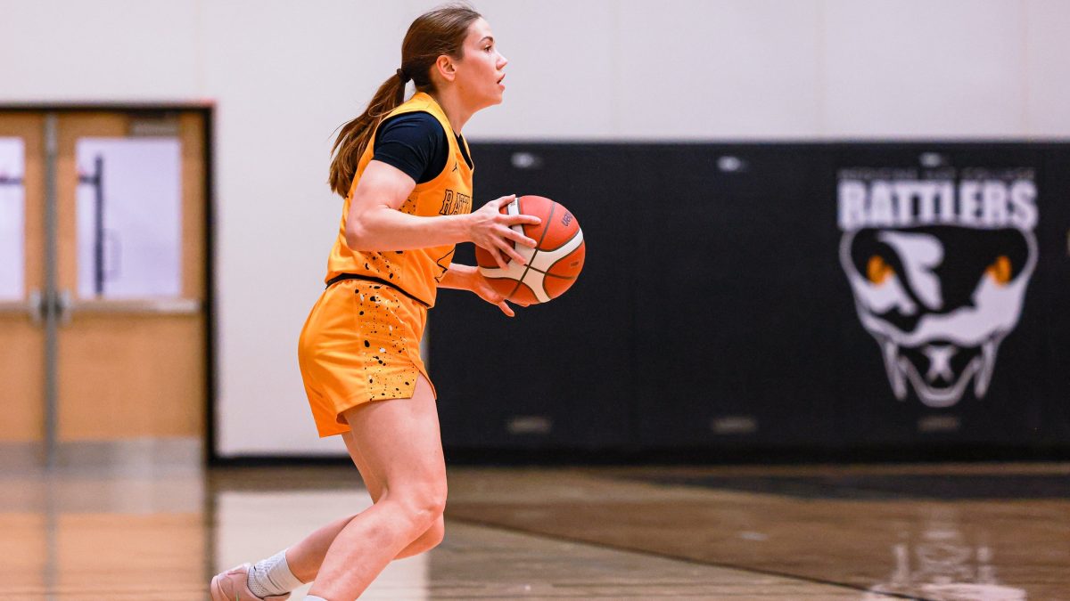 MHC Rattlers women’s basketball team stays undefeated, soccer teams in playoffs