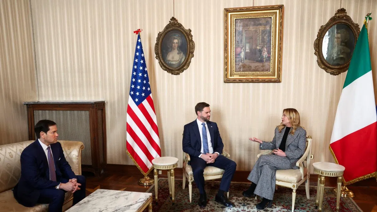 Olympics-Italy’s Meloni plays down ICE agent furore as she meets Vance