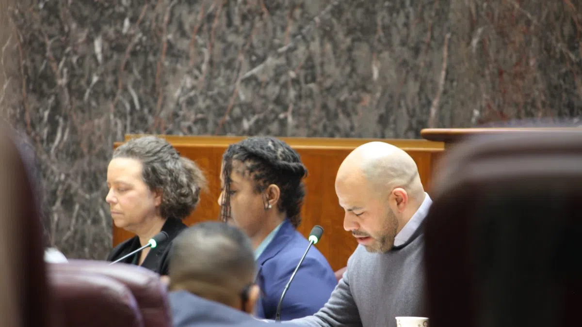 Even amid partial DHS shutdown, Illinois remains on edge over ICE coming back