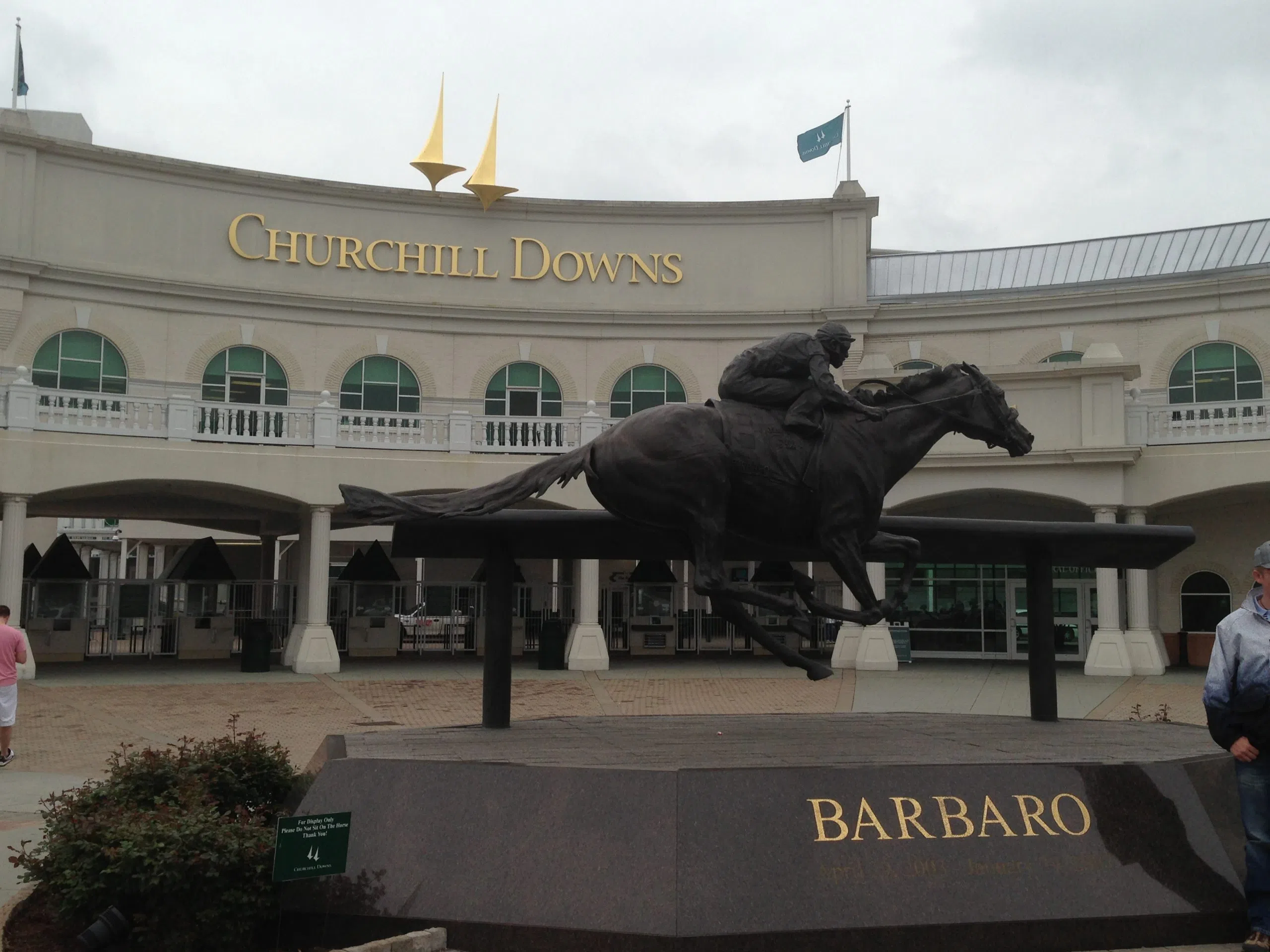 Churchill Downs Incorporated Enters Definitive Agreement to Acquire Ellis Park in Henderson, Kentucky