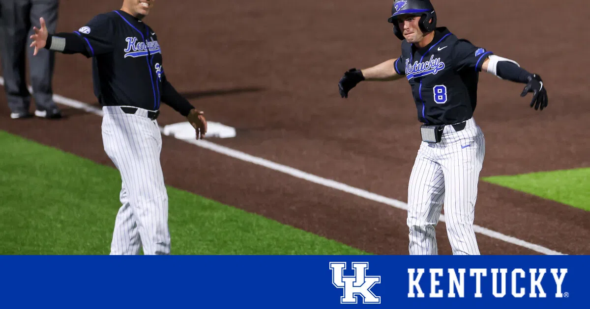 No. 8 Kentucky Hosts No. 2 Arkansas in Another Mettle-Testing Series