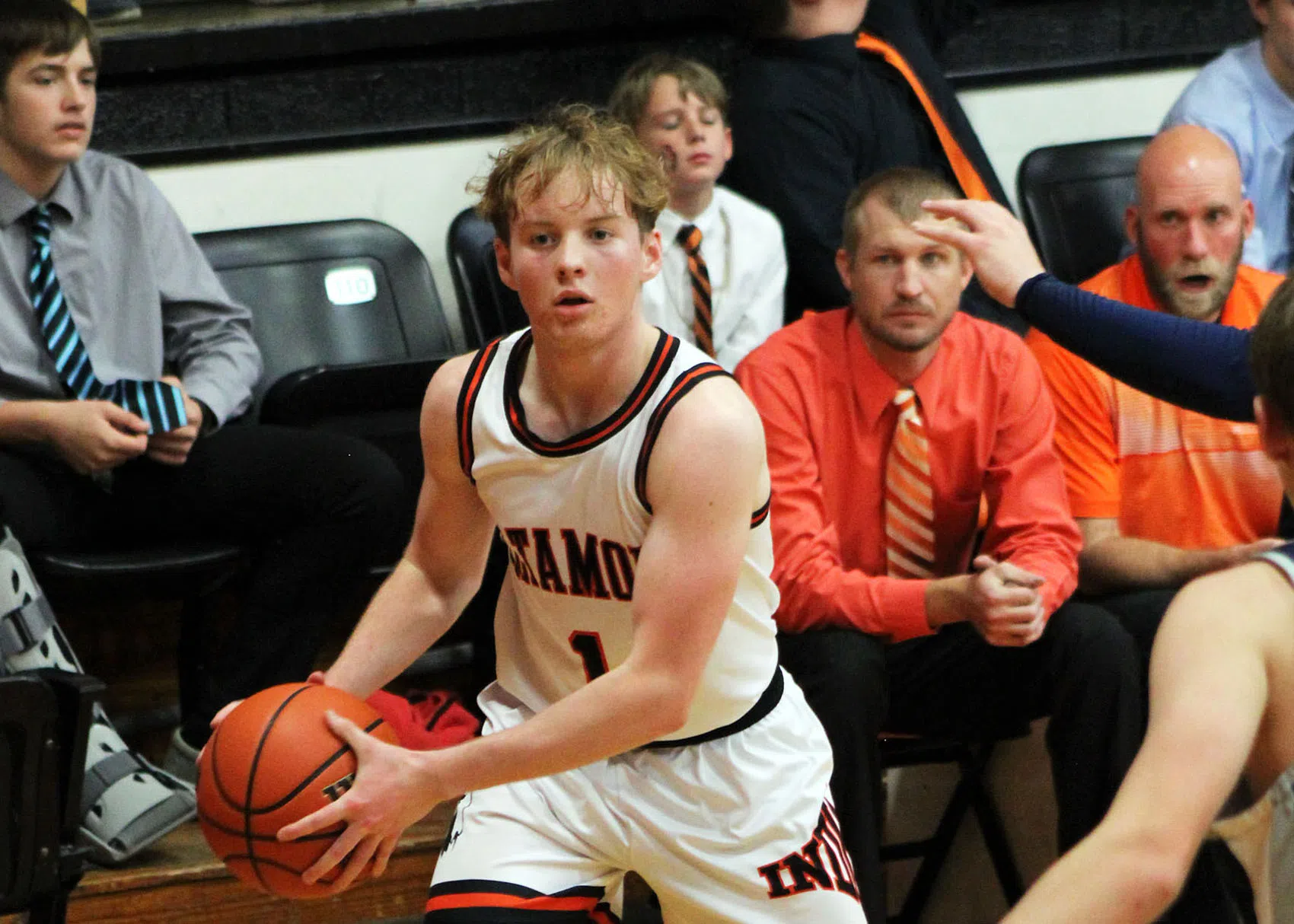 Altamont Routs Hiltoppers in Thursday Night Tilt