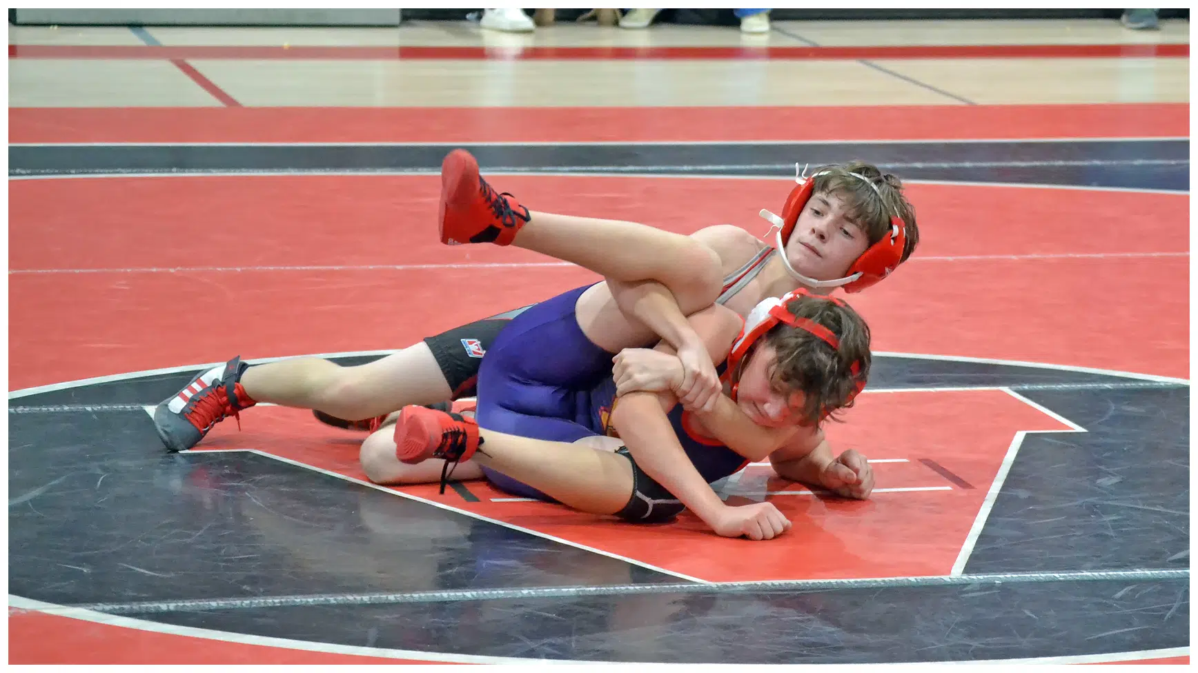 Vandals Junior High Wrestling goes 2-0 on Historic Night