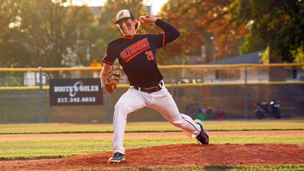 Altamont Dominates in 162 Win Over Dieterich in NTC Tournament