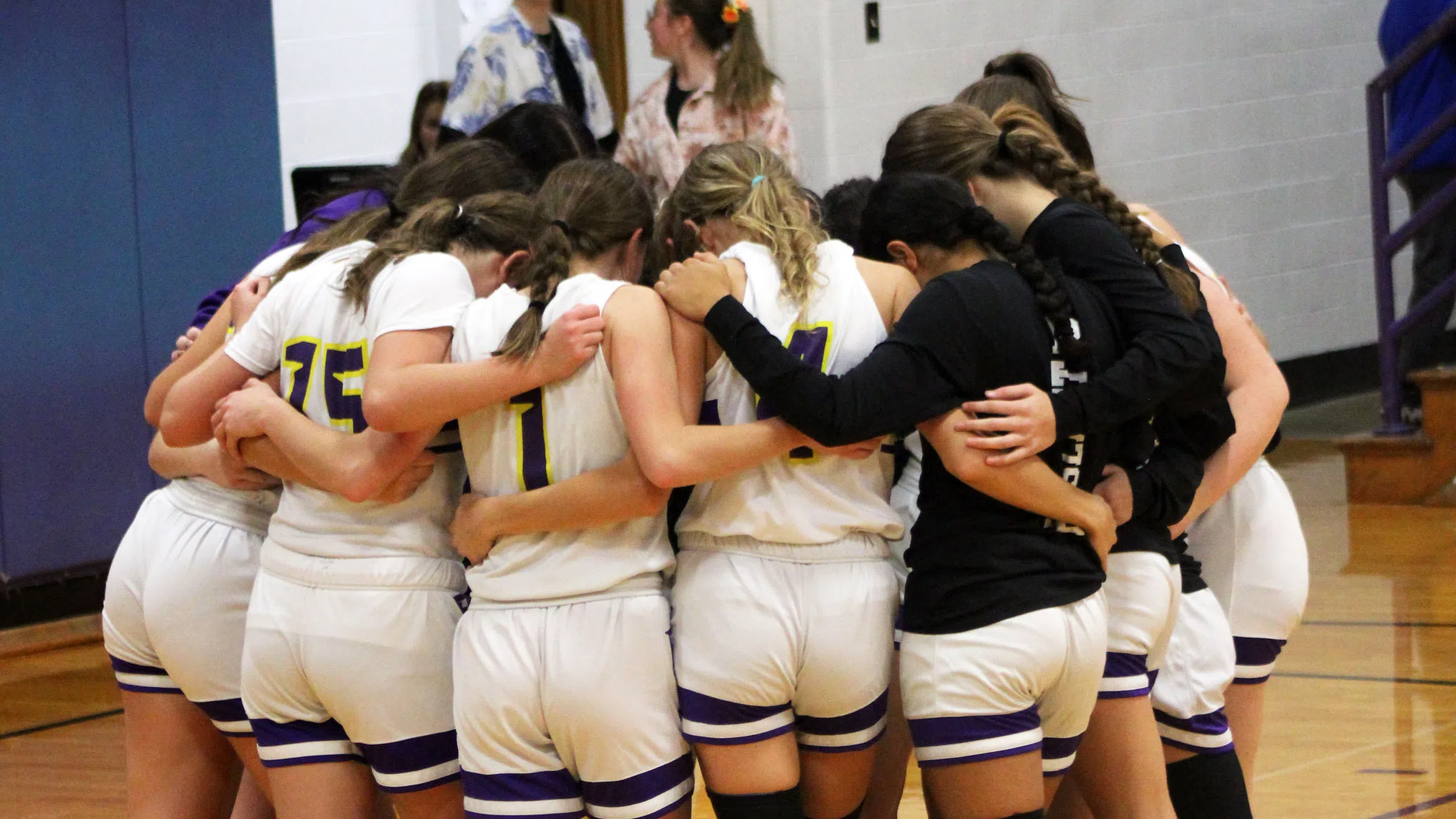 BSE Lady Bombers fall by 2 in Regional Championship Game