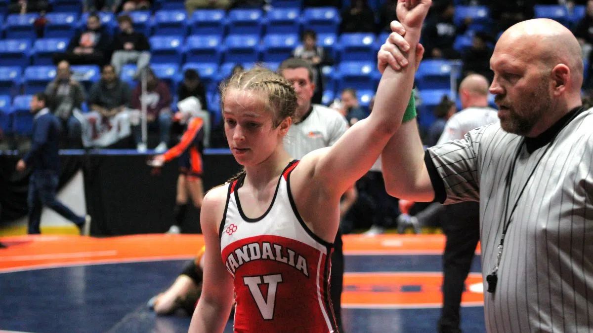 Vandals Wrestler Sophie Bowers wins, Into State Championship | Vandalia ...