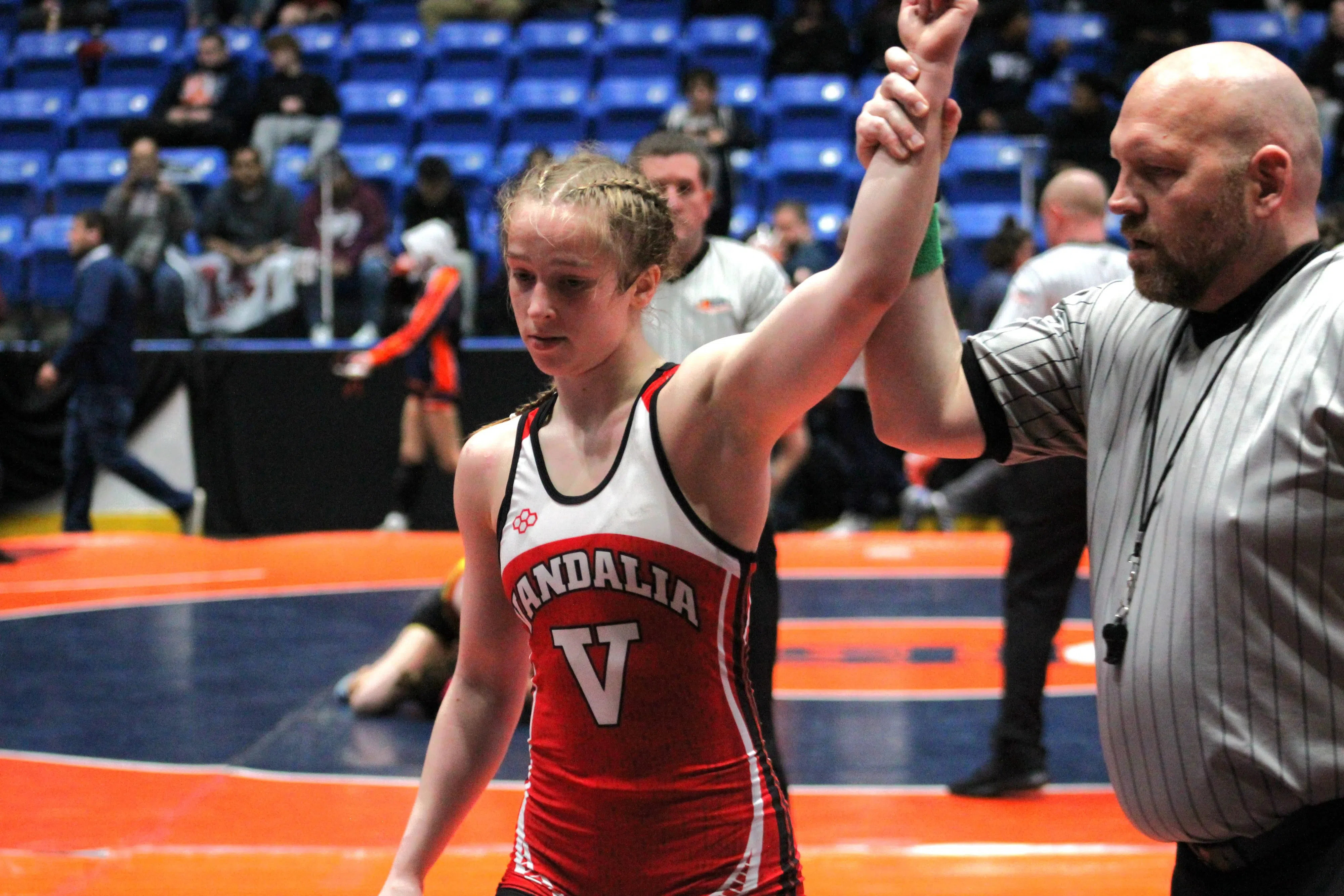 Vandals Wrestler Sophie Bowers wins, Into State Championship