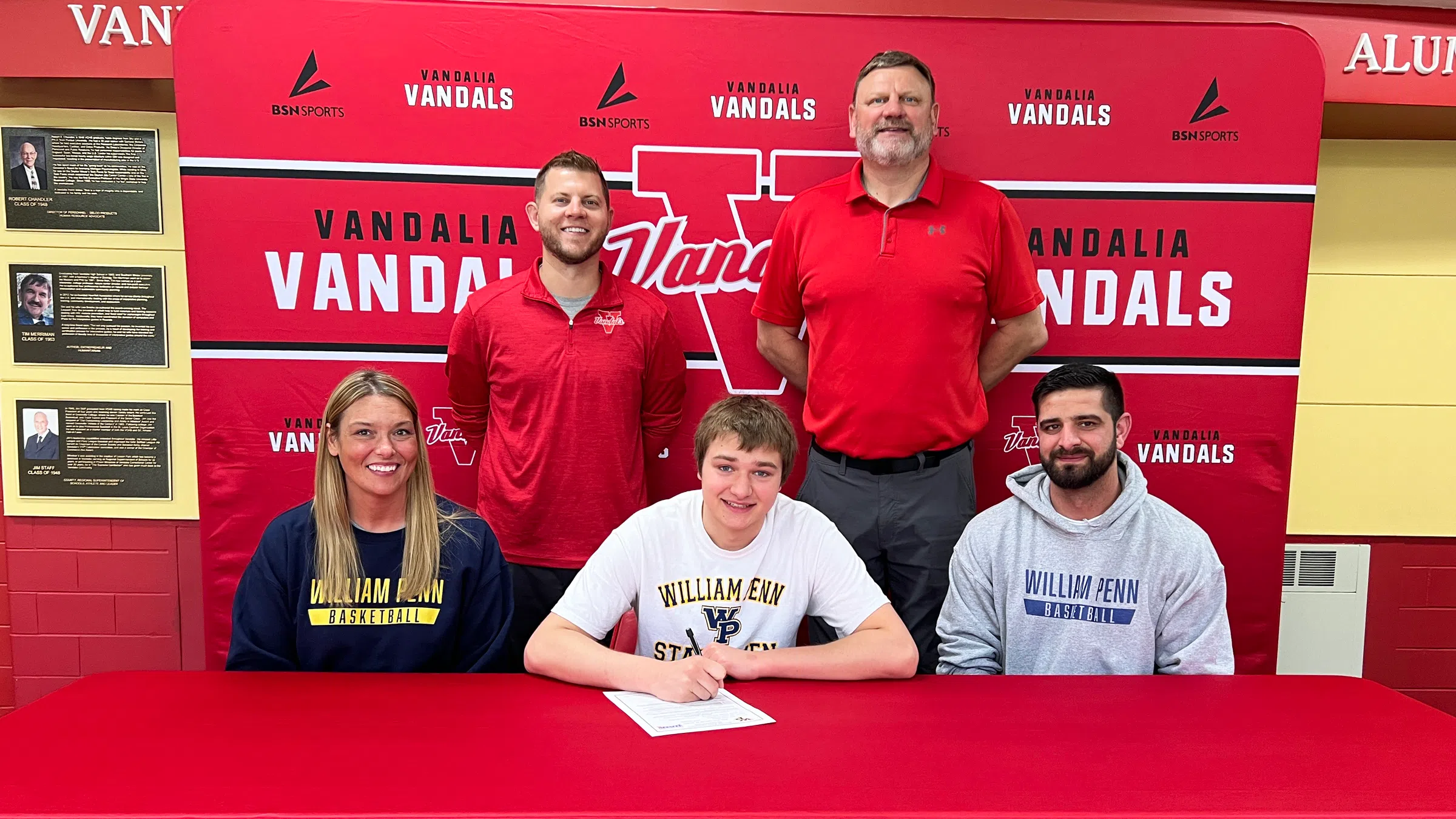 Vandalia’s Robbins Signs Letter of Intent to Play Basketball for William Penn